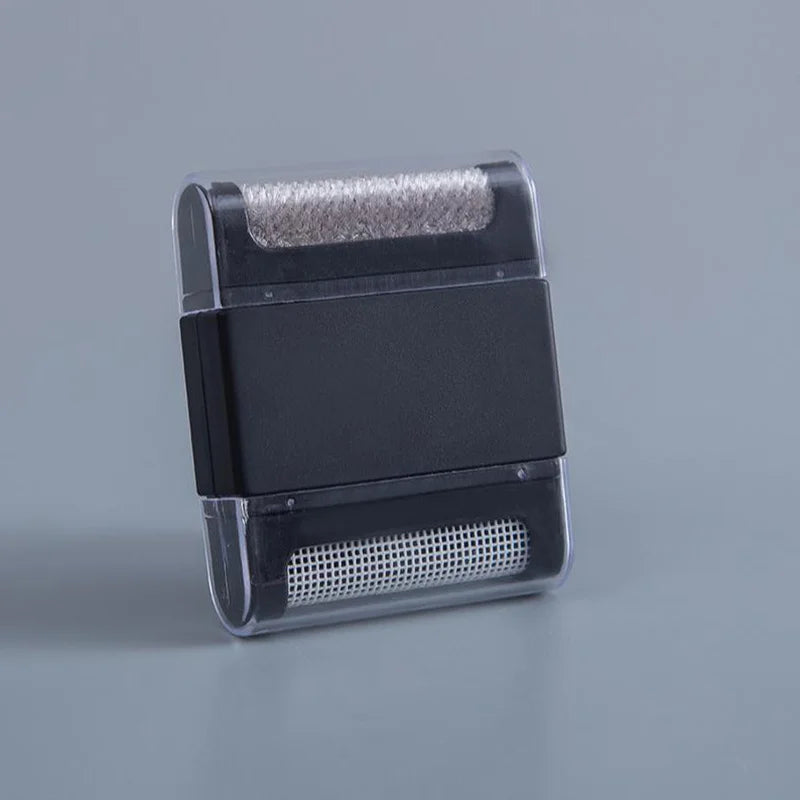 Portable Mini Lint Roller – Reusable Carpet & Clothes Hair Remover Brush